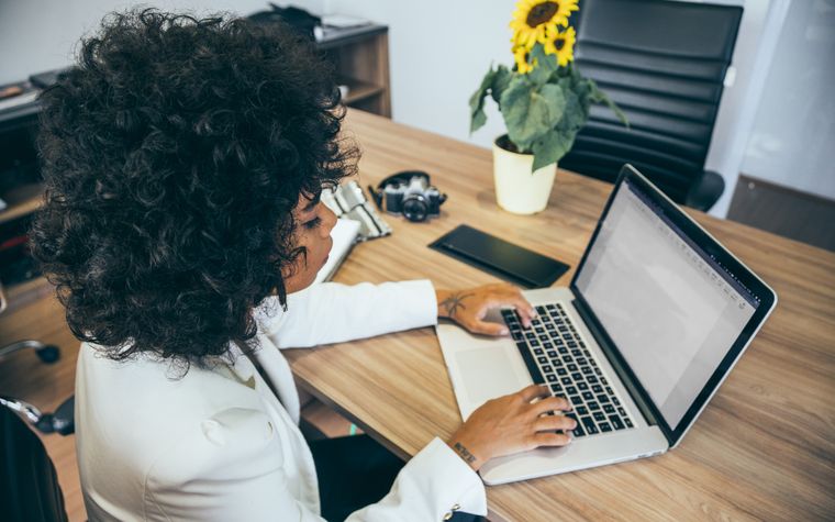 Top-down workspace, for choosing and organising a small-business CRM